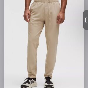 Lululemon ABC Pull-On Pant Warpstreme Men’s XL Beige Relaxed Tapered NWT
